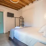 Resort Vibes Kimolos