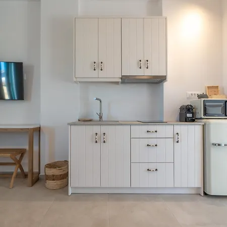 Kimolos Vibes Suites Resort